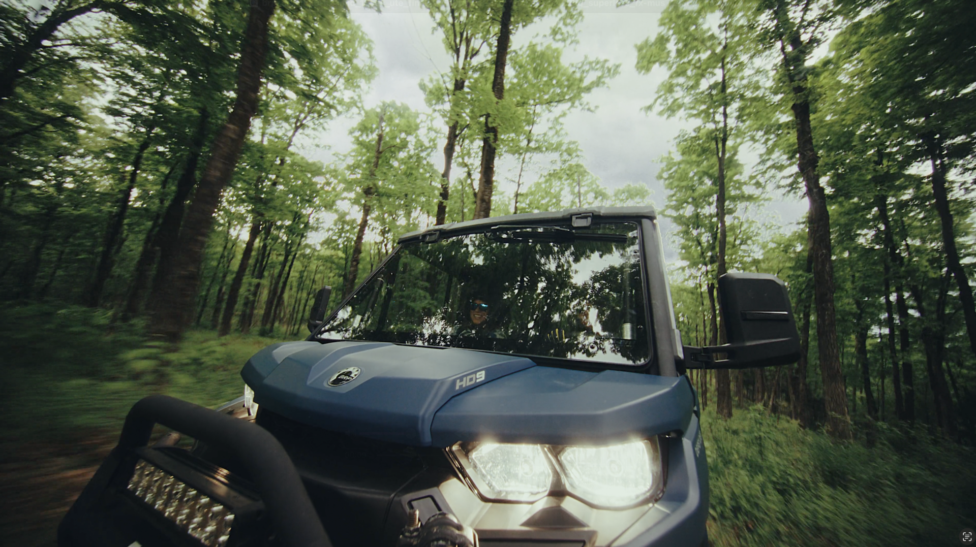 Can-Am Defender