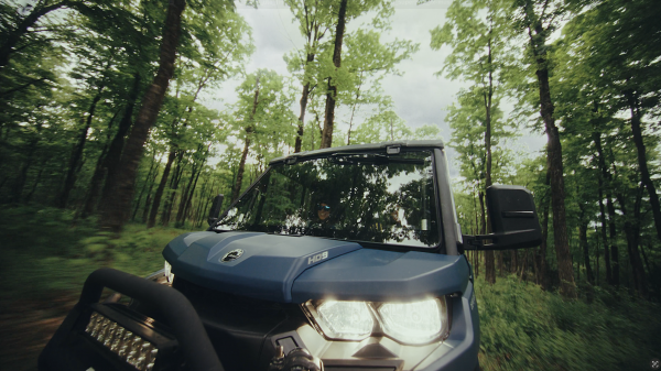 Can-Am Defender